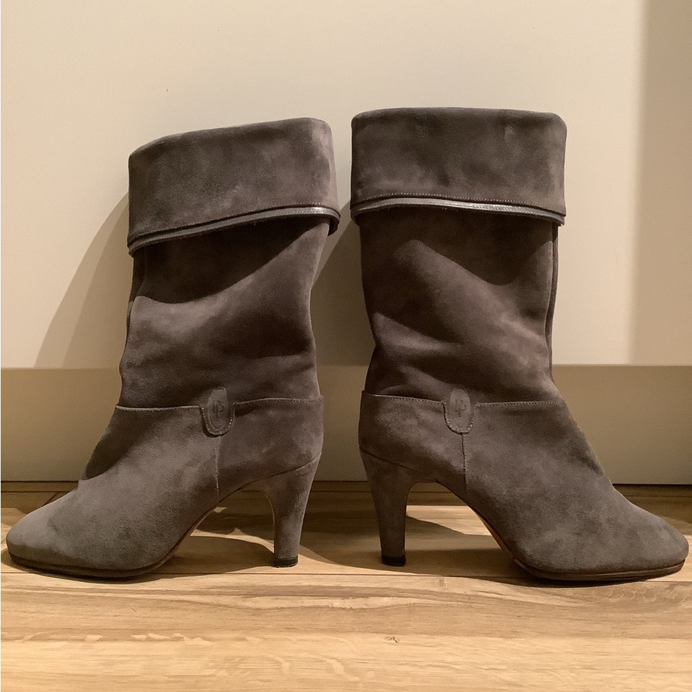 Vintage FINNISH Grey Suede leather  fold over 3” heeled boots
